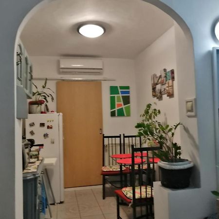 Appartement Jorali à Oradea Extérieur photo