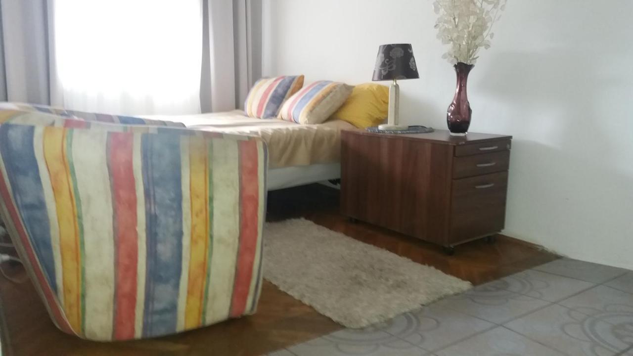 Appartement Jorali à Oradea Extérieur photo