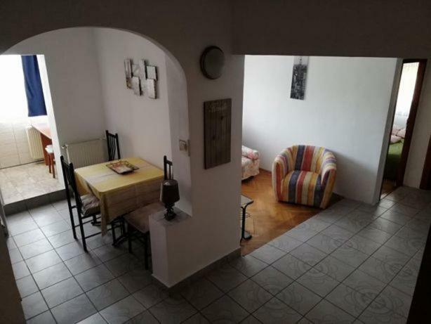 Appartement Jorali à Oradea Extérieur photo